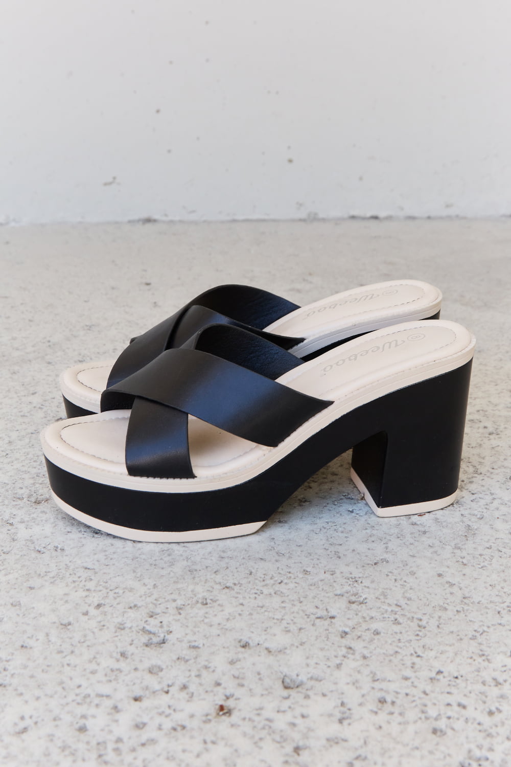 Weeboo Cherish The Moments Contrast Platform Sandals in Black