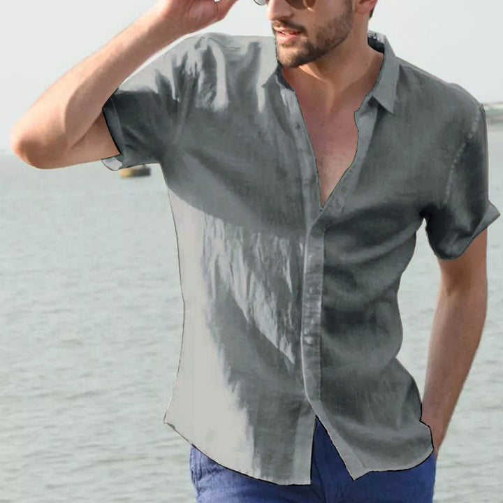 Men's short-sleeved casual shirt